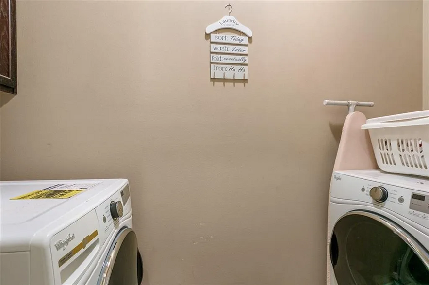 Building Photo - 28453 Apple Blossom Ln