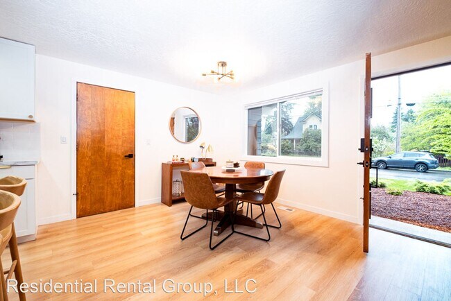 Building Photo - 3 br, 1.5 bath House - 606 N Grant Street
