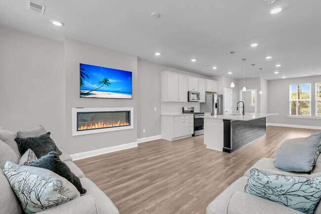 Building Photo - 1247 Tice Ln