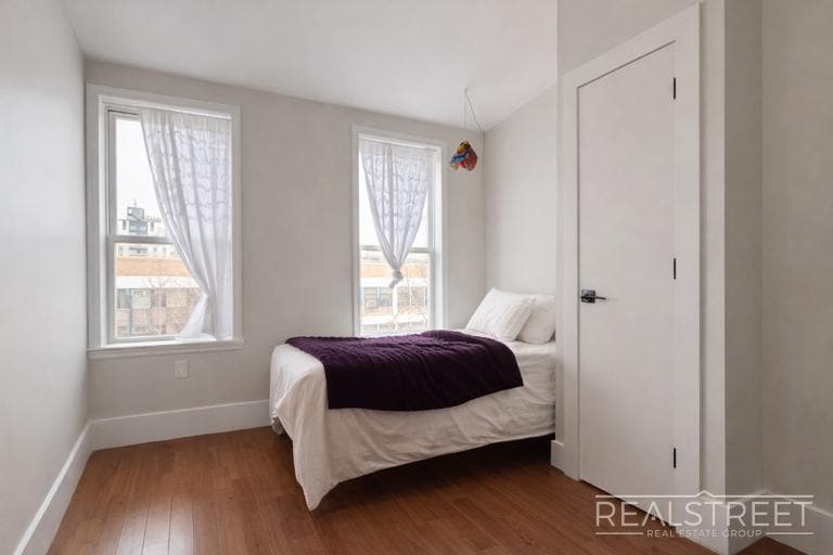 Building Photo - Spacious 2-Bedroom Apartment in the Heart of Bedford-Stuyvesant