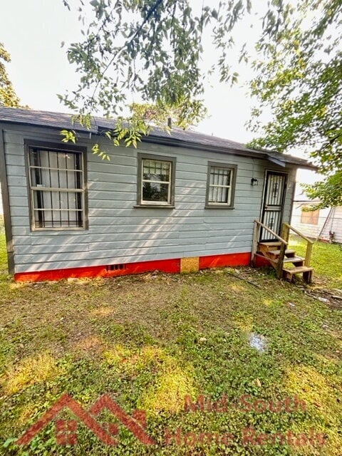 Building Photo - 253 Silverage Ave