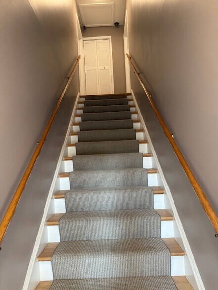 Common Hall - 115 Everett Rd