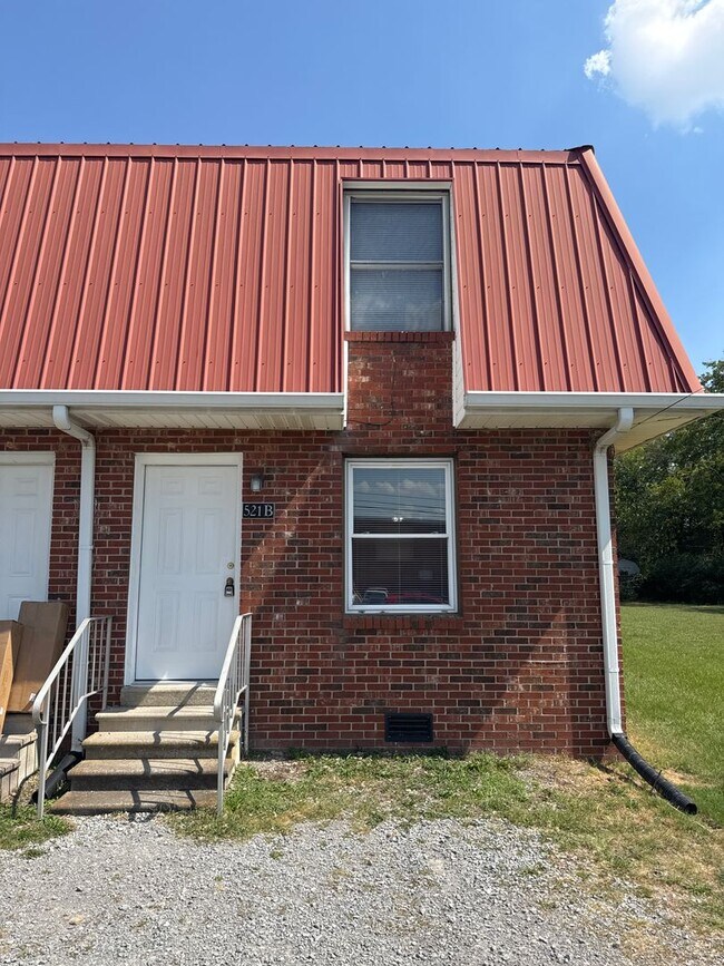 Building Photo - 521 Dawson Ln