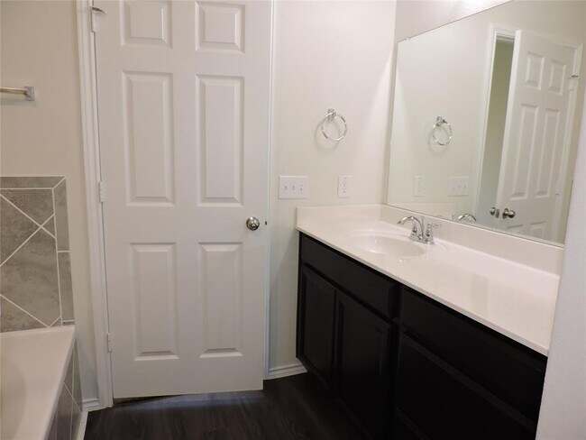 Building Photo - 4022 Timber Sapp Dr