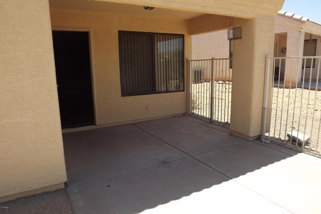 Building Photo - 13826 N Cambria Dr