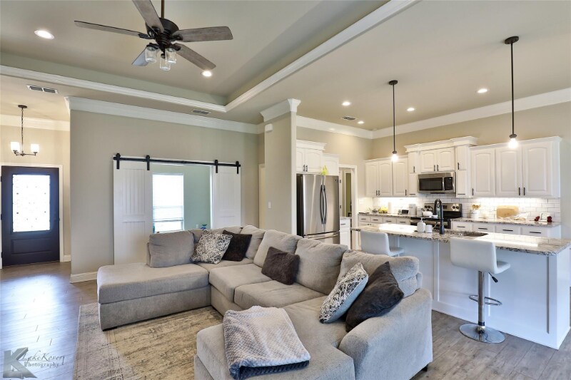 Building Photo - 7502 Olive Grove Ave
