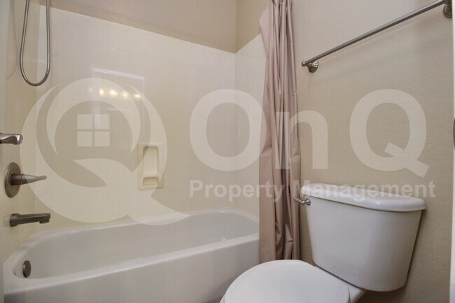 Building Photo - 28978 N 70th Dr