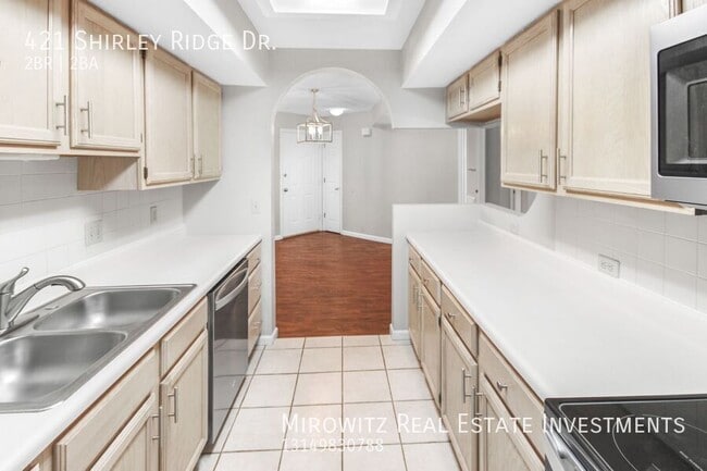 Building Photo - 421 Shirley Ridge Dr