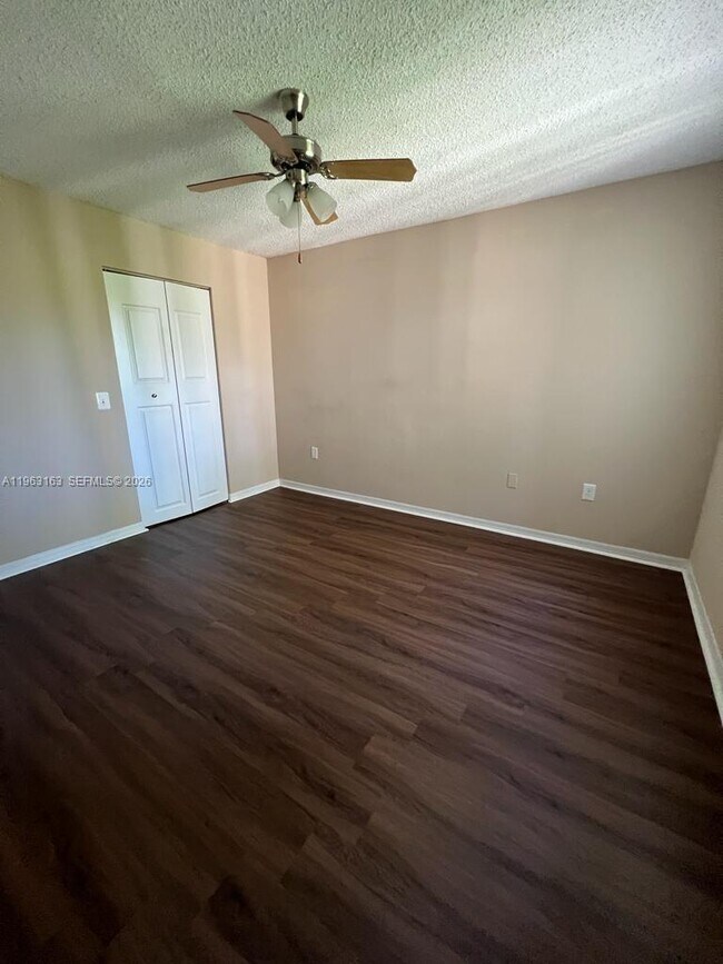 Building Photo - 4171 N Haverhill Rd