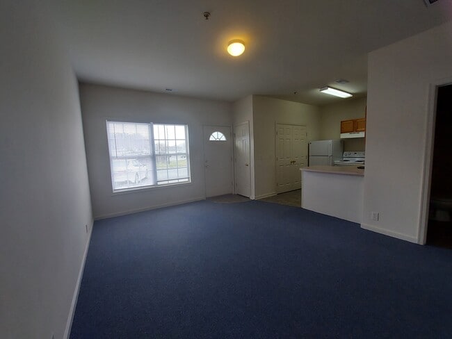 Building Photo - 12114 Queens Grant Dr