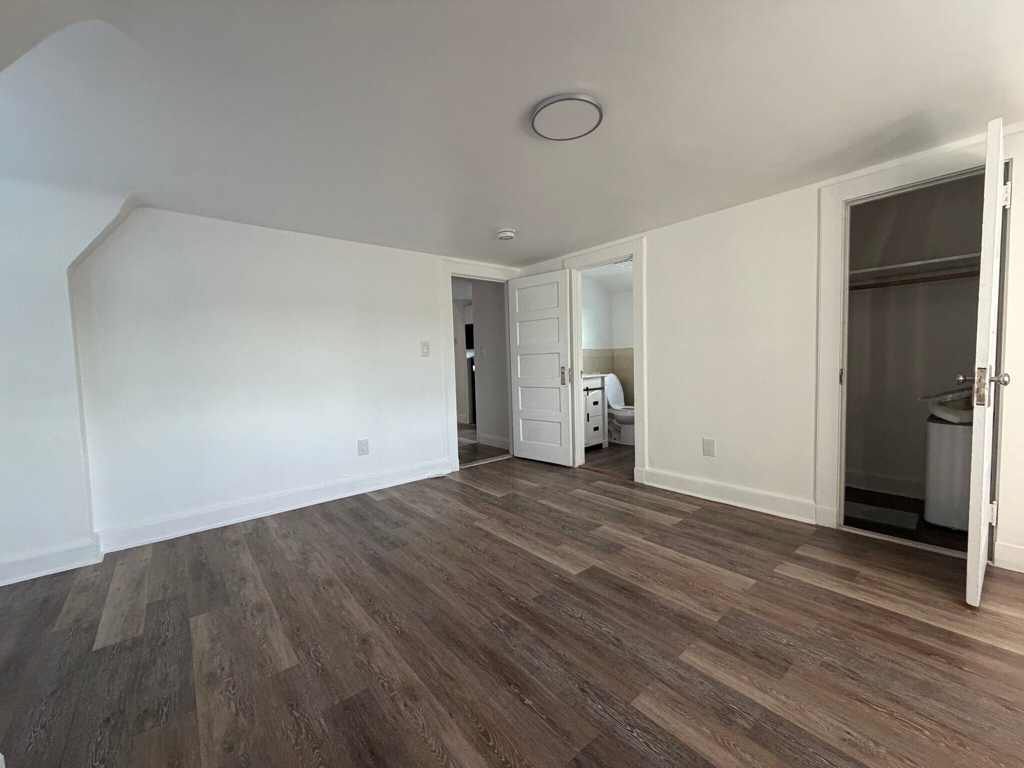 Building Photo - 2 Fletcher Ave