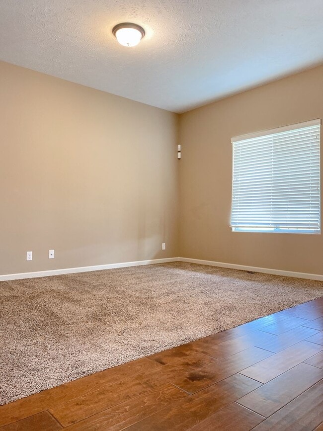 Building Photo - Move in Special. Beautiful & Nearly new SW Chalco area 4 bed Two Story.