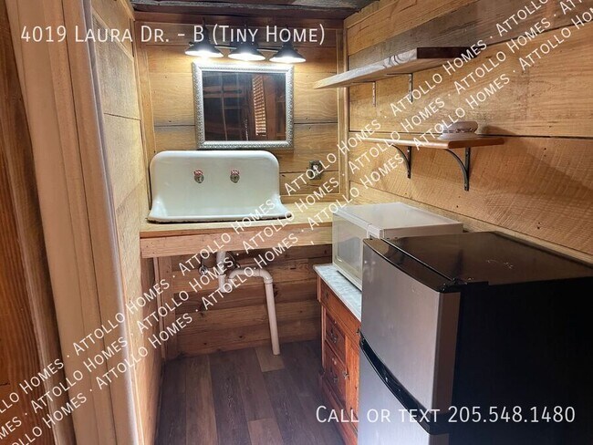 Building Photo - 4019 Laura Dr