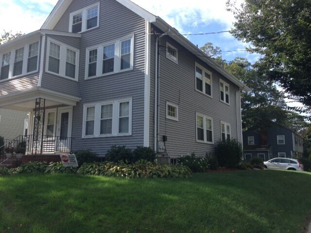 Building Photo - 280 Willow St