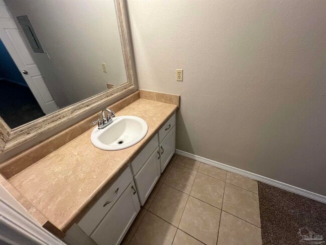 Building Photo - 9485 Sunnehanna Blvd