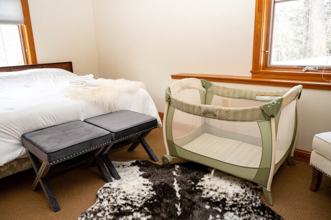 Building Photo - 196 Black Mountain Rd