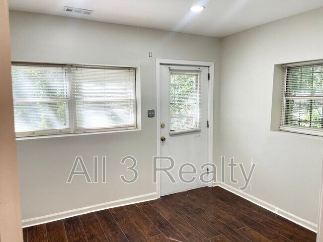 Building Photo - 5435 Winstead Ct SW