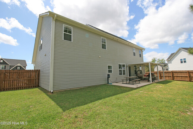Building Photo - 837 Tuscarora Trl