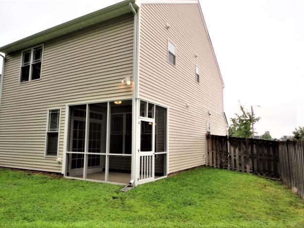 Building Photo - 7167 Orchard Knob Dr