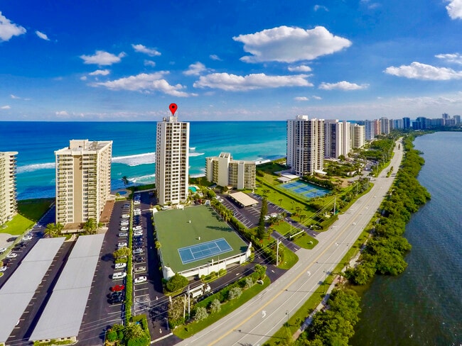 Building Photo - 5420 N Ocean Dr