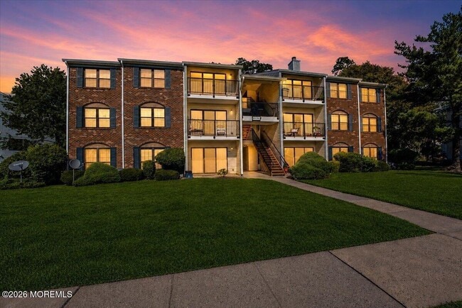 Building Photo - 341 Danbury Ln
