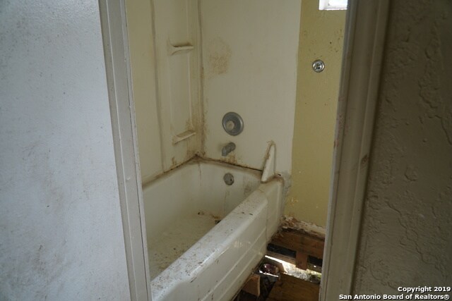 Building Photo - 1511 San Casimiro St