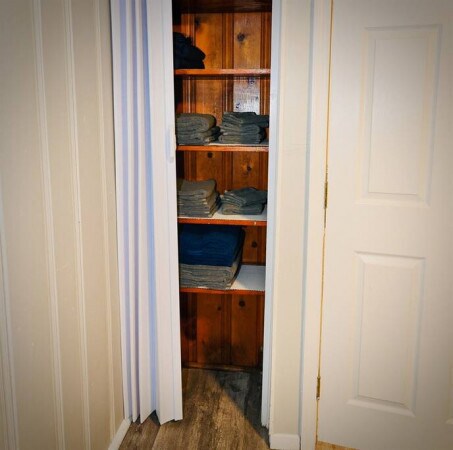 Building Photo - 1544 Oakridge Rd