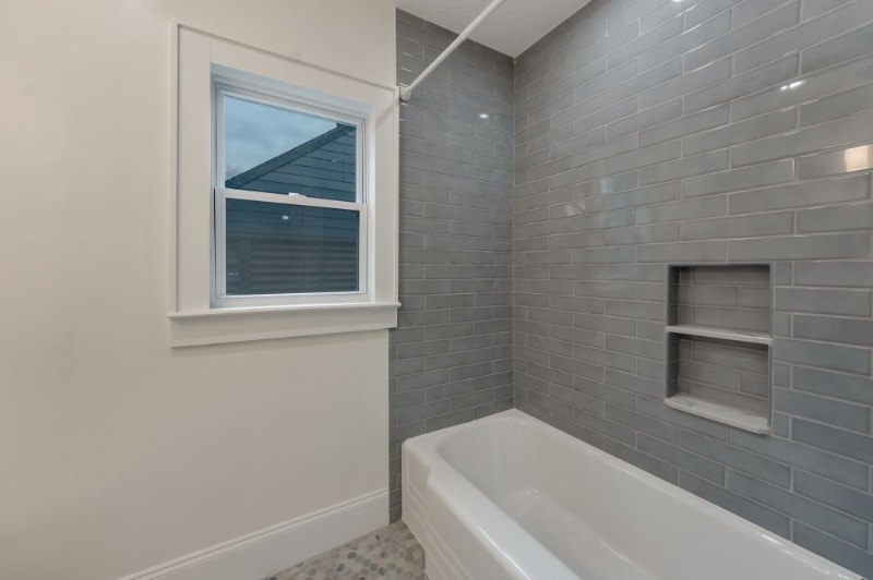 Building Photo - 624 Stokeswood Ave SE