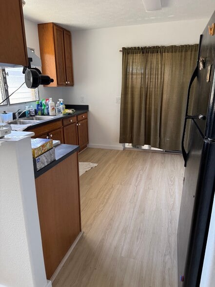 Building Photo - 816 Mokauea St
