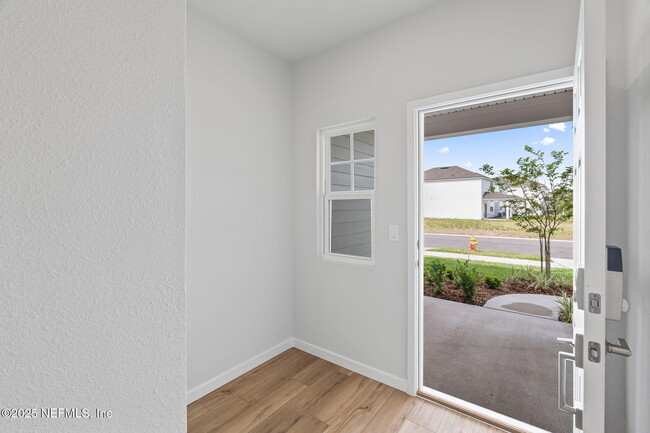 Building Photo - 111 Brazil Nut Cir