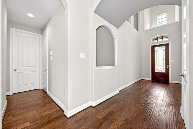 Building Photo - 14 S Sawbridge Cir