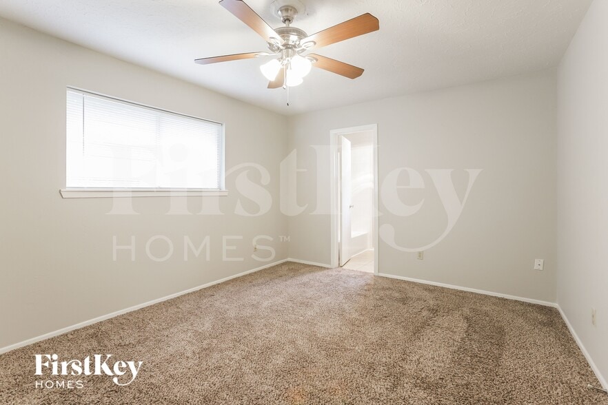 Building Photo - 4426 Adonis Dr