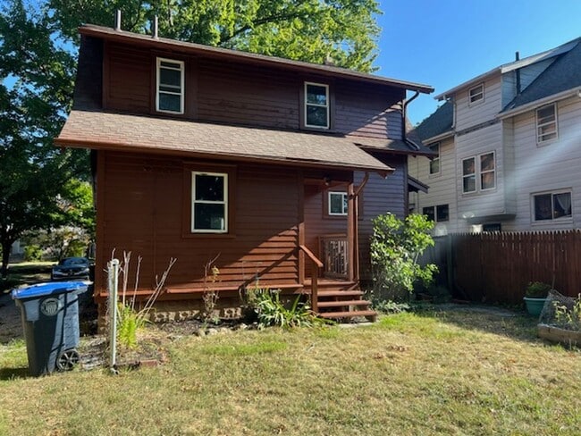 Building Photo - 88 E Ido Ave
