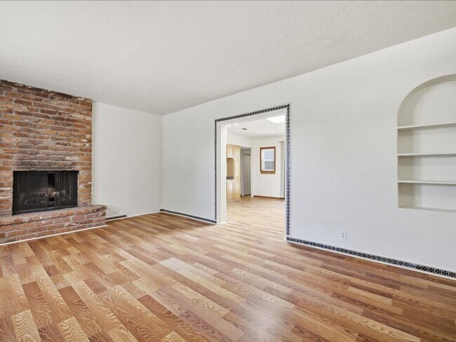 Building Photo - 4413 E Whitman St