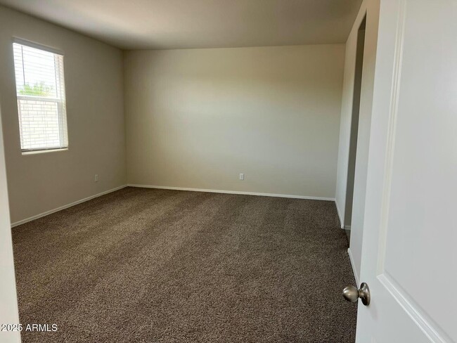 Building Photo - 3473 Encanto St