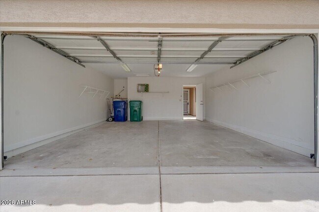 Building Photo - 3510 E Hampton Ave
