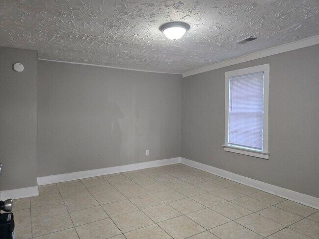 Building Photo - 1339 Blue Ridge Terrace