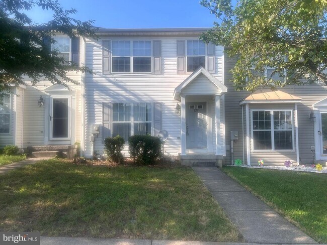 Building Photo - 127 Copperfield Ln