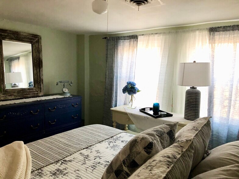 Building Photo - 101 Boston Rd