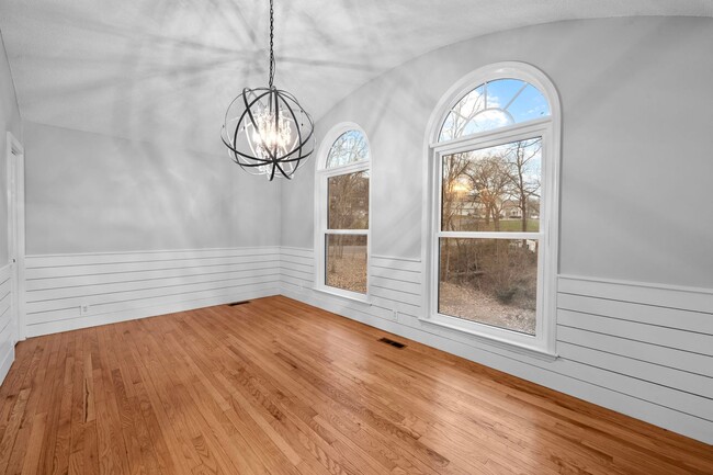 Building Photo - Luxury Living on the River — Your Dream Home Awaits