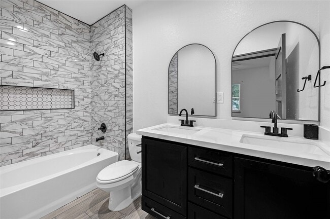 Building Photo - 3625 Lydia St