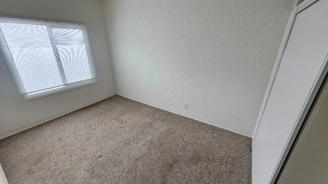 Building Photo - 228 S Tower Dr