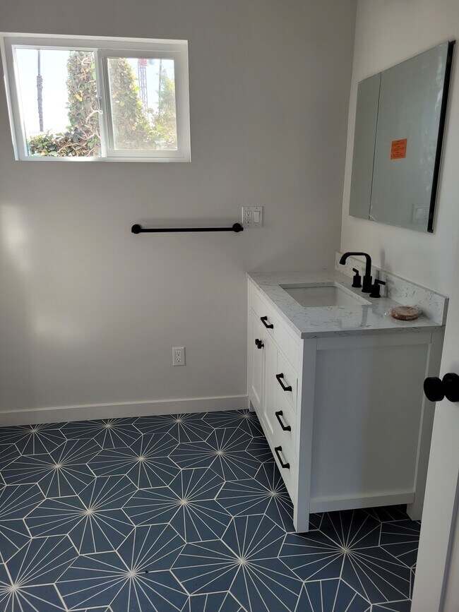 Building Photo - 11164 Piggott Dr