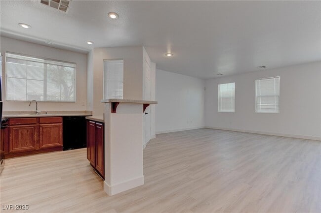 Building Photo - 7332 Marble Lake St