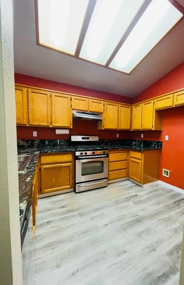 Building Photo - 3513 Birchdale Way