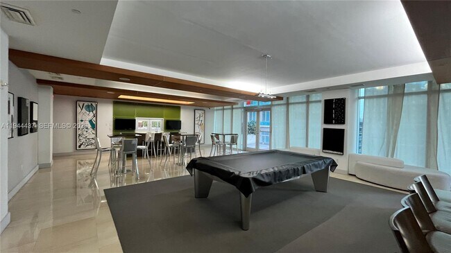 Building Photo - 55 SE 6th St