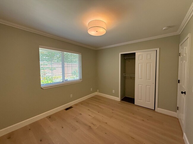 Building Photo - 15419 Mulberry Dr SE