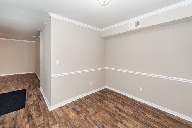 Building Photo - 2 Bedroom 2.5 Bath Townhouse in The Arbor ...