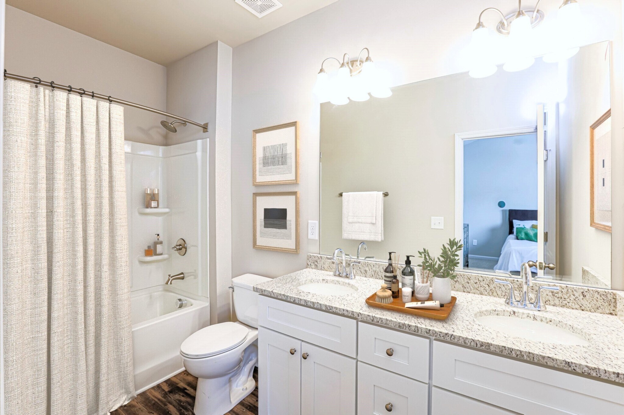 Building Photo - 87 Hidden Oak Dr