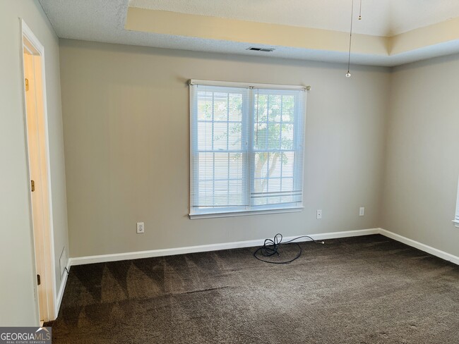 Building Photo - 155 Woodstream Wy